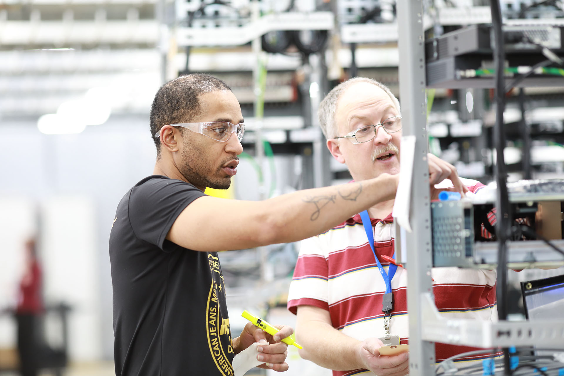 Manufacturing Communications Moving Toward Digital Technology | BAYCOM